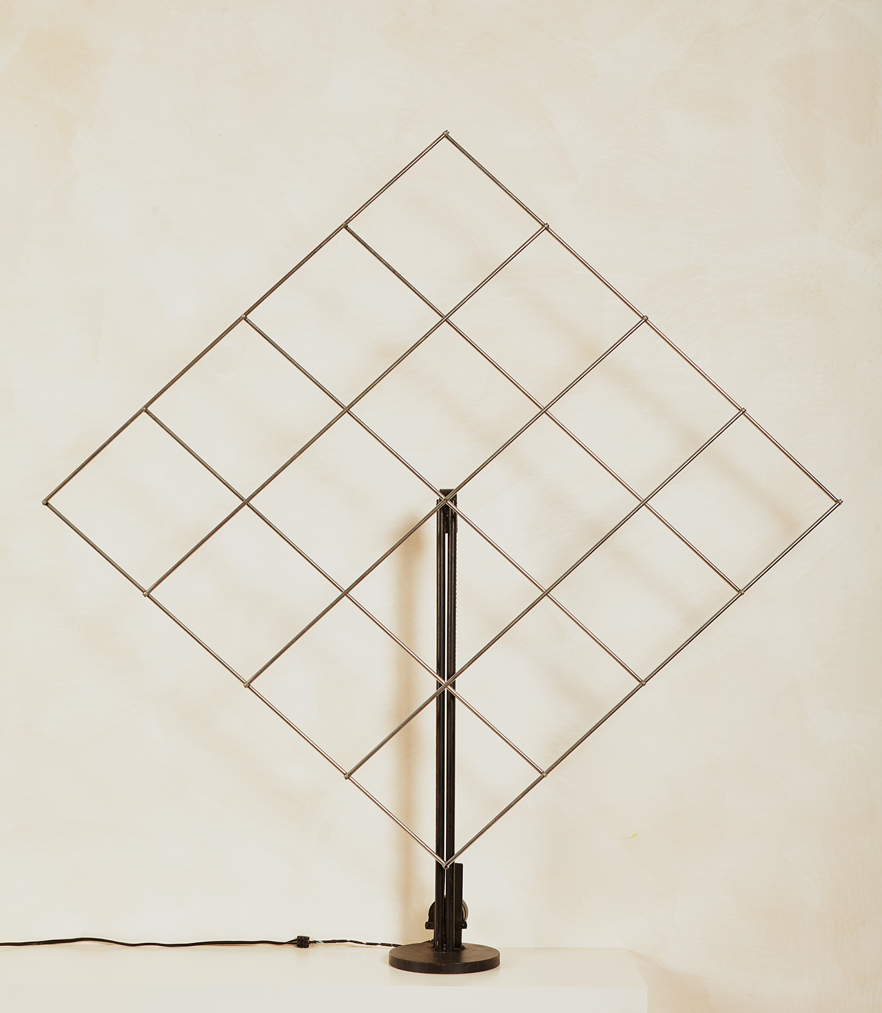 Double Grilles - Scultura dinamica (forma quadrata) - Musei Macerata