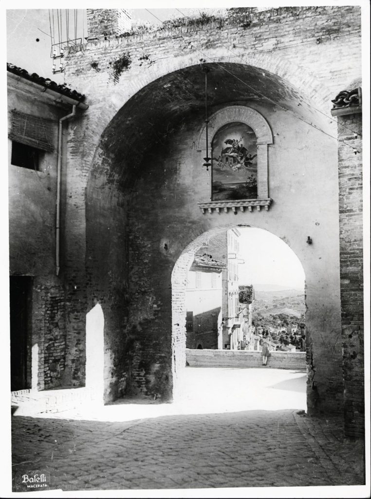 Veduta di Porta di San Giuliano - Musei Macerata